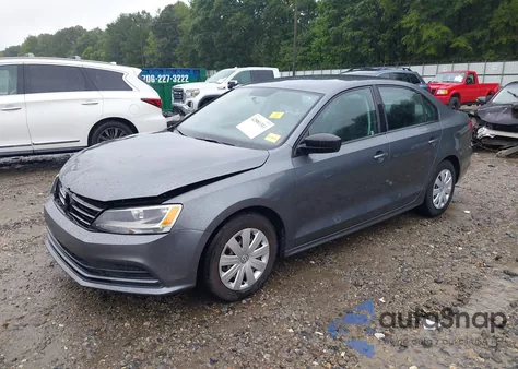 2015 Volkswagen Jetta 2.0L S z USA, uszkodzony, nr VIN 3VW2K7AJ2FM298458